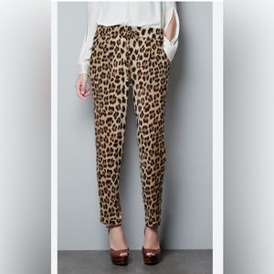 Woman’s size Medium Zara Basic leopard print pants.